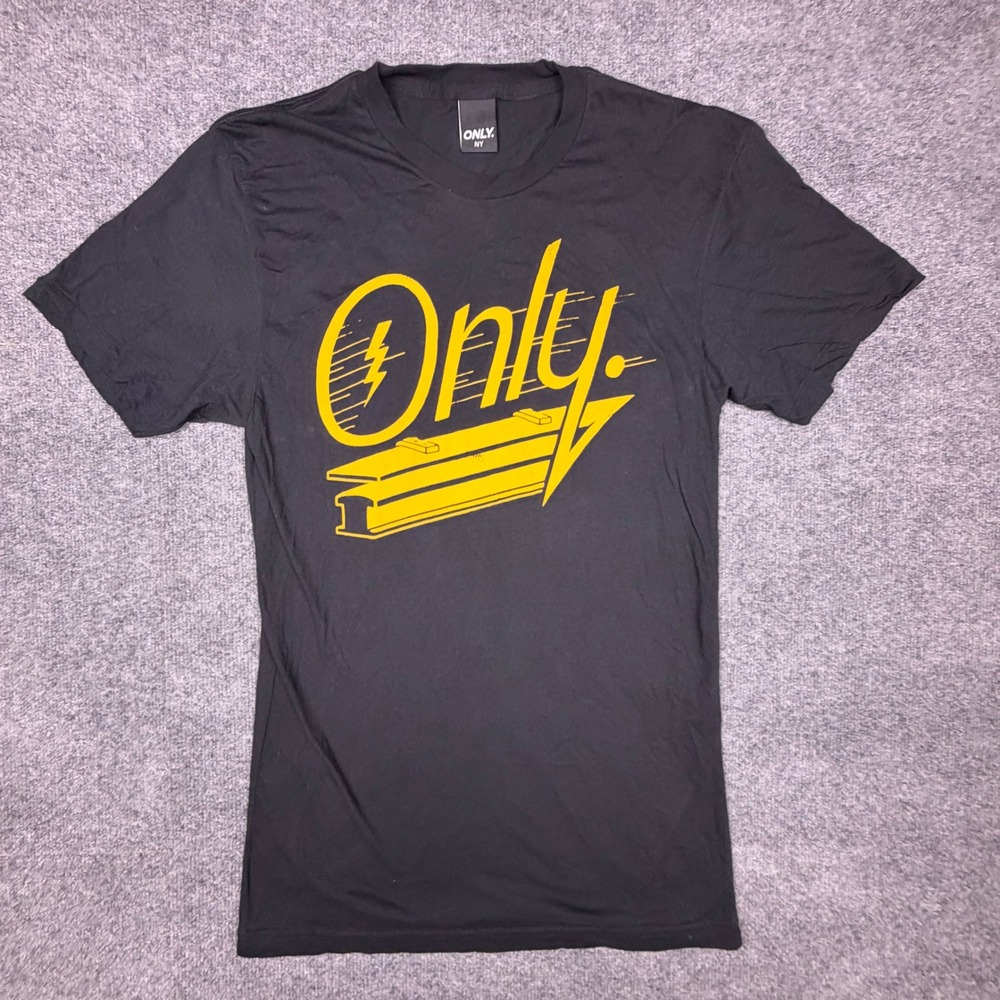 Only NY Mens Graphic T-Shirt Black Yellow Lightning Bolt Rail Size M Streetwear